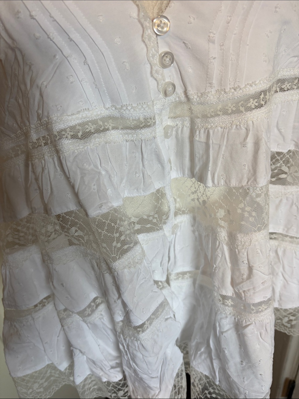 Urban Outfitters Kimchi White Cotton Lace-Trim V-Neck babydoll Peplum Top - Picture 4 of 6